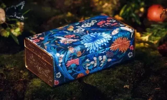 故宫出了款古色古香的月饼，快来看看包装长啥样！(图7)
