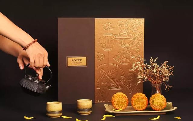 颜值即正义:2018年最新月饼包装设计(合集)(图113) 颜值即正义:2018年最新月饼包装设计(合集)(图113)
