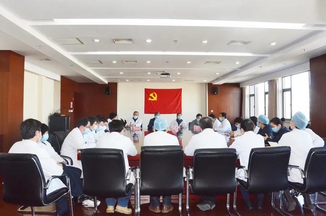 华山医院北院：庆祝医师节！抗疫图谱致敬每一位医务工作者