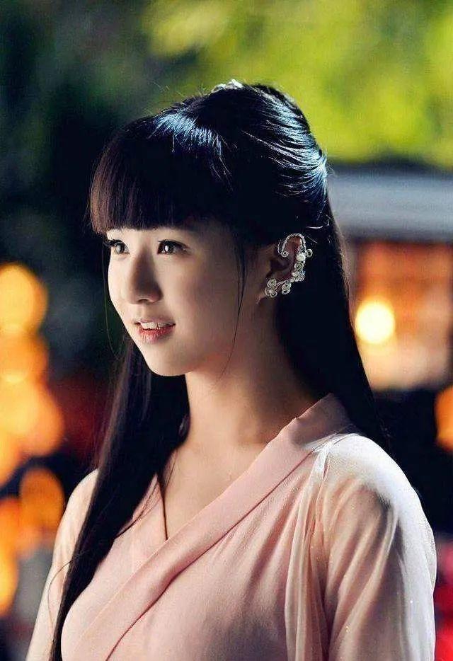 云南十大当红女星！各个貌美如花肤白娇嫩魔鬼身材