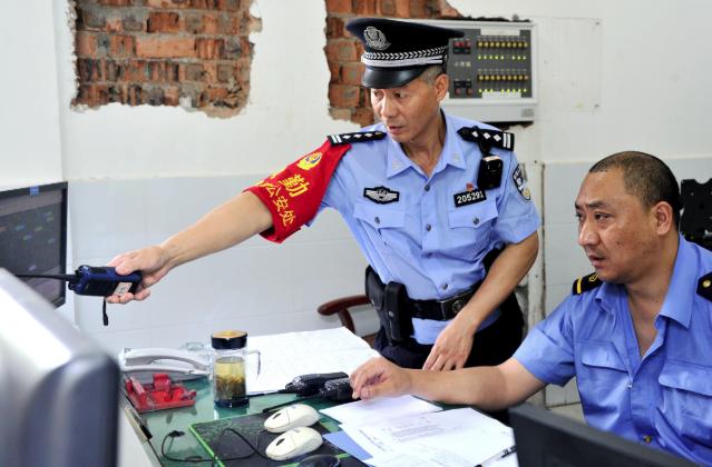 赖恒安同志|旬阳北站派出所欢送退休老民警