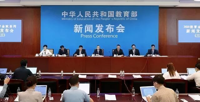 音、体、美全部进入中考，带来一个新问题，孩子还有时间睡觉吗？