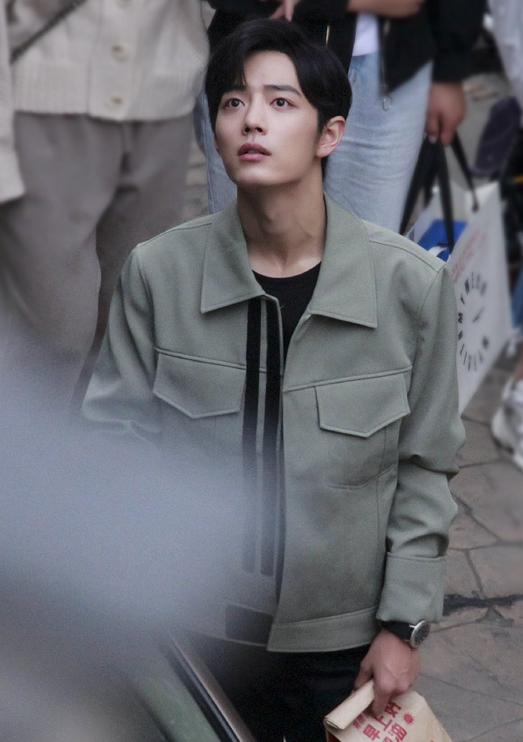 Xiao Zhan University girlfriend found? Look at the photo of the two of