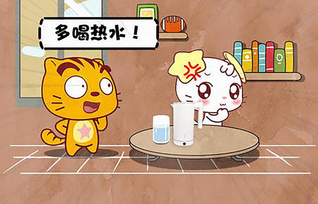 一句多喝热水太敷衍，用荣耀亲选施铂热水壶，一杯热水暖人心