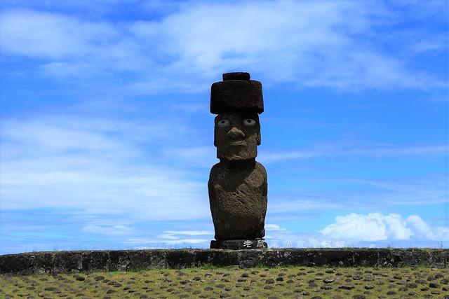 最神秘的岛：离大陆3600公里，千尊石像最重百吨成因是谜