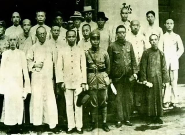 南宁三街两巷的中华大戏院，新桂系领袖在此奠定，演绎一段风云史