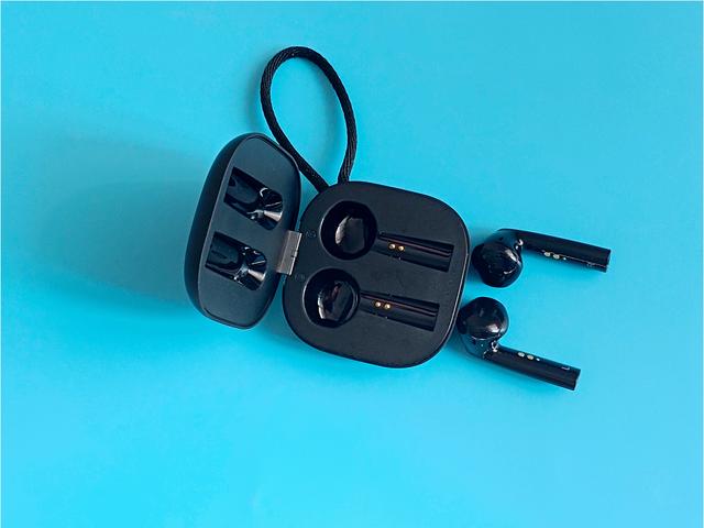 颜值与实力并存，omthing小方盒真无线蓝牙耳机体验