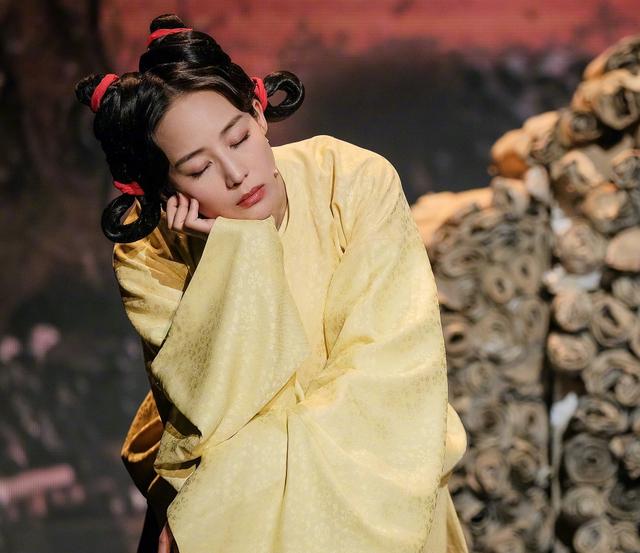 39岁张钧甯扮少女引怒赞：自律才能出众