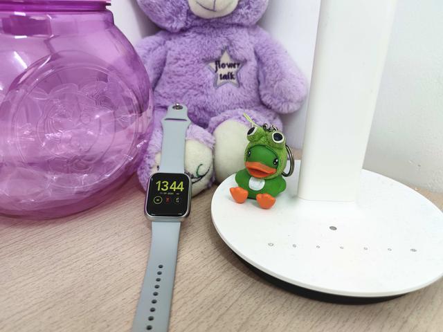 60天超长待机，IP68级防水，这款智能手表满足多种运动需求