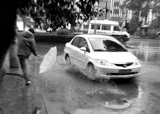 重庆|国庆中秋期间多阴雨，请收好这份安全行车攻略！