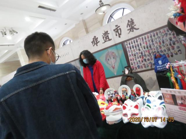 江汉路 双节中的江汉路非遗集市