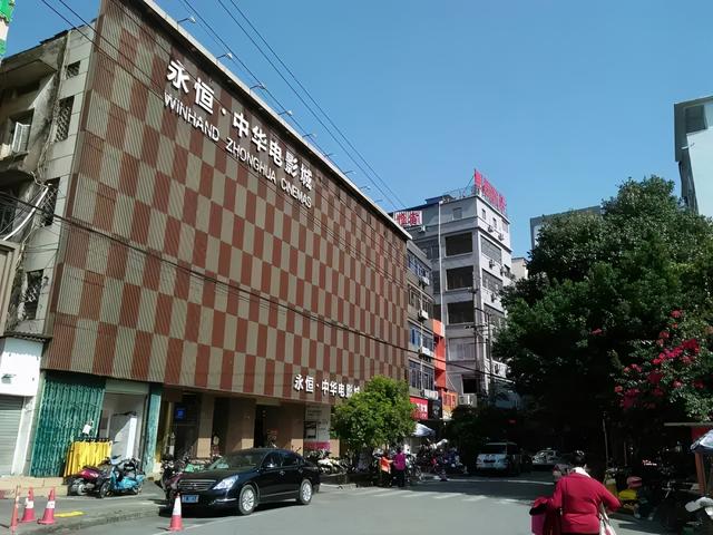 南宁三街两巷的中华大戏院，新桂系领袖在此奠定，演绎一段风云史