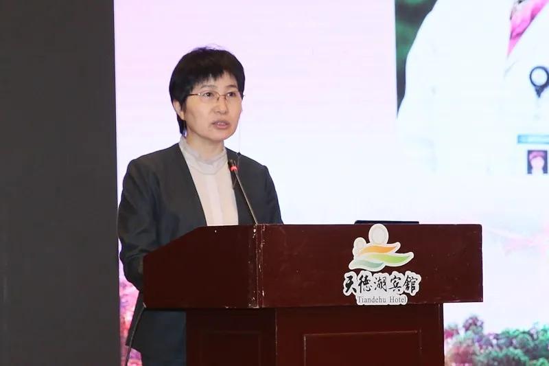 2020-11-11 15:18 作者:丁香园字体大小 江苏省妇产科新进展学习班暨