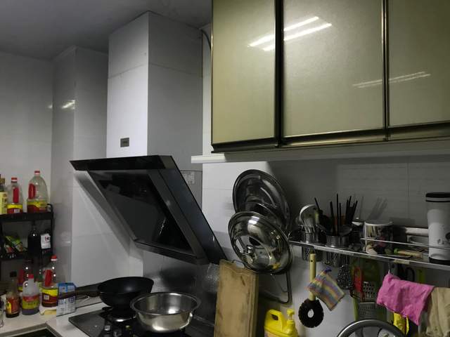 居家改造计划之一 厨房吊柜30元改造长条灯