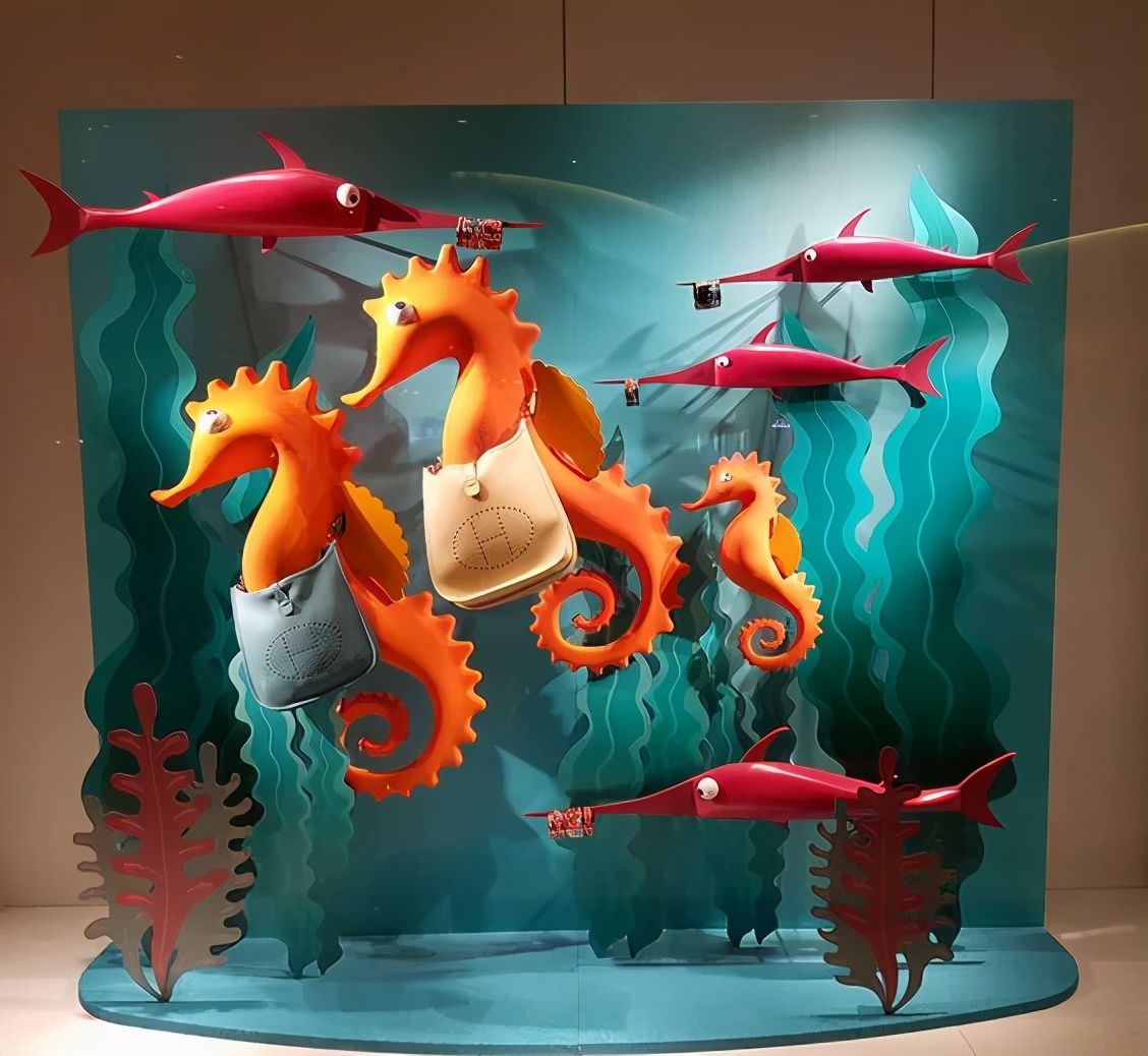 夏季橱窗这么做进店率直接翻倍