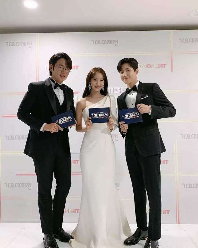 是允儿在2015年以女主角身份出演《武神赵子龙》,与林更新,金桢勋共同