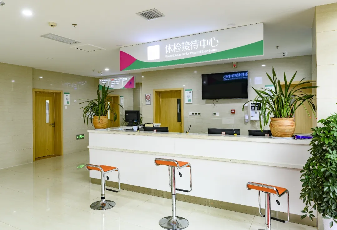 湘潭县卫健局退休老干部参观考察湘潭县妇幼保健院新院