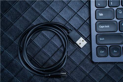 语音输入的键盘玩过没？键盘侠带你体验咪鼠智能语音键盘KB1