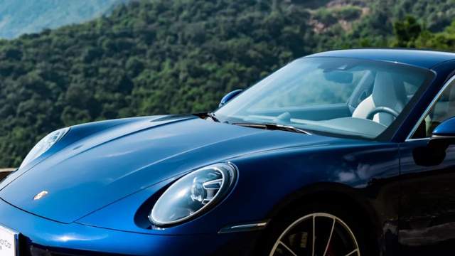 零百加速3.6s，近200万元的911才是属于保时捷的浪漫？