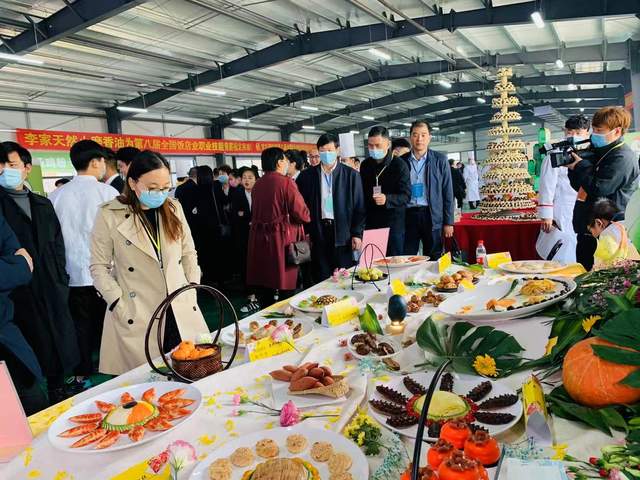 第八届全国饭店业职业技能竞赛河南赛区省级决赛拉开帷幕(图11)