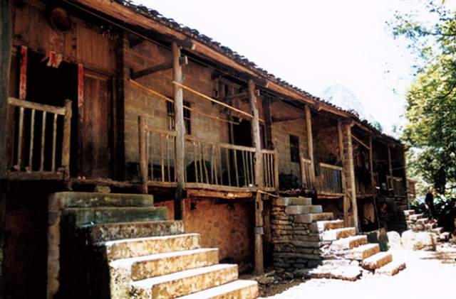 广南壮族民居——典型的干栏式建筑