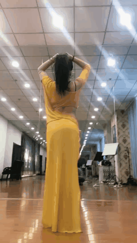 搞笑福利Gif之妹子咋还不睡 热门段子 热图2