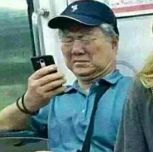 尝试朋友圈炫富定制服务后，我花十块钱钓了一卡车辣妹…