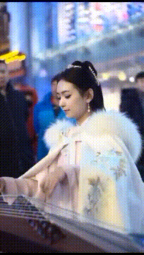 美女GIF邪恶图片 妹子们的胸如何长这么大的 - 第2页 热门段子 热图2