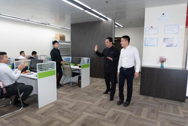 国家一级影视演员周红军走进河南省天润房地产估价咨询有限公司(图4)