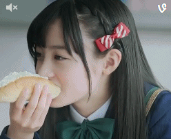 美女内涵图GIF 铃原爱蜜莉肌肤白嫩吹弹可破