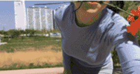 美女内涵图GIF 铃原爱蜜莉肌肤白嫩吹弹可破图2