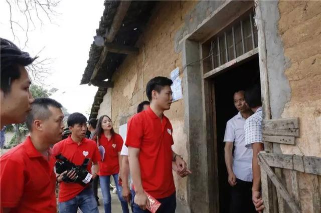 “慈善融真情，爱心无止境”，《发现品牌》栏目组爱心公益行活动（博白站）