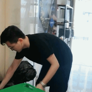 太撩人的美女GIF动态图：八条腿的妹子 - 全文 热门段子 热图11