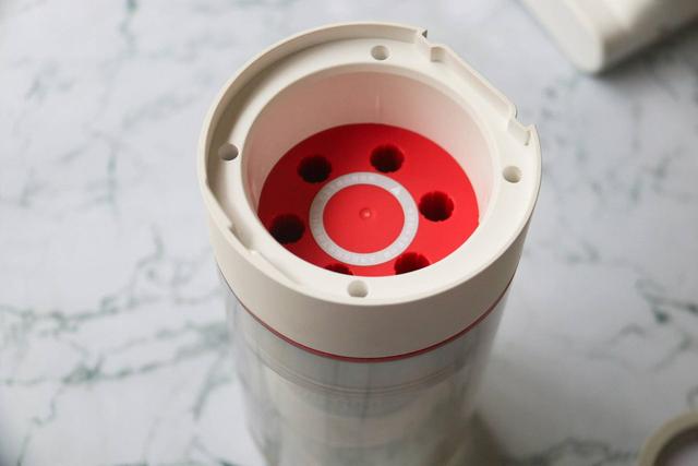 居家解放双手，不知吸尘器怎么选？大未全新轻量级吸尘器