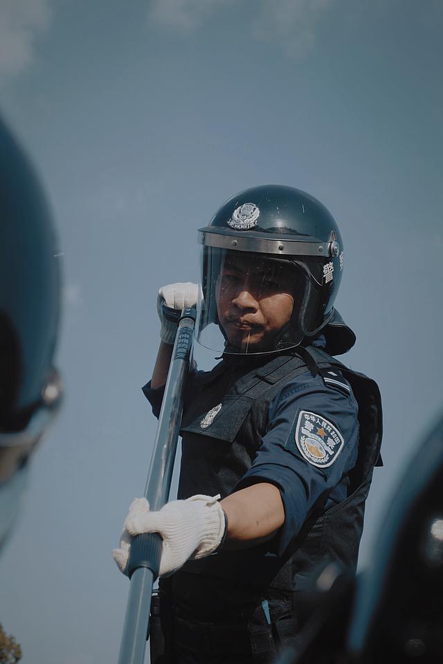 硬核|战时为警 训时为师 沙区警营里的超硬核“老师”