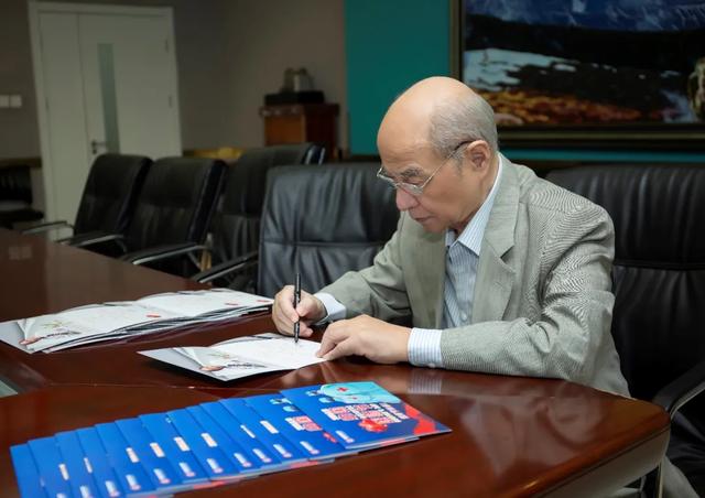 陆道培医疗致敬医师节|专注我们热爱的医学工作