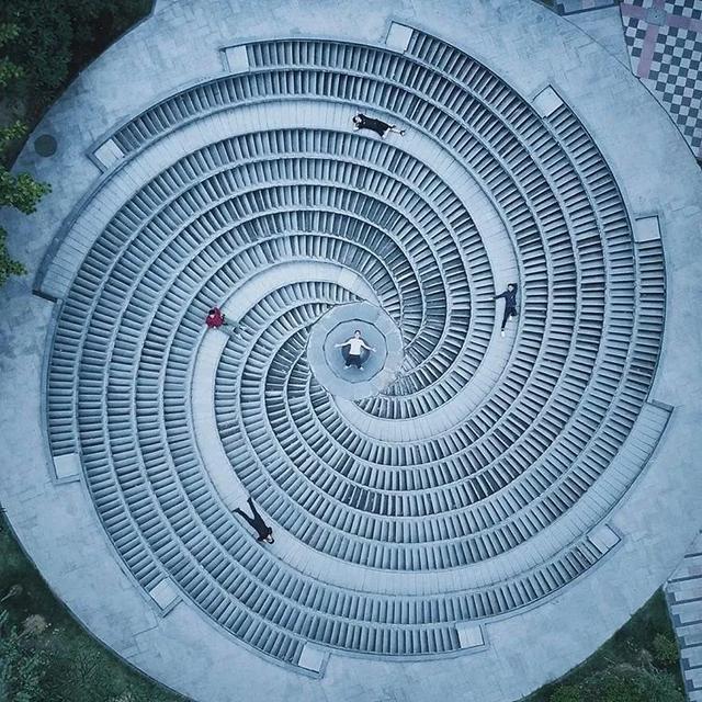 全世界最美的54座楼梯一览