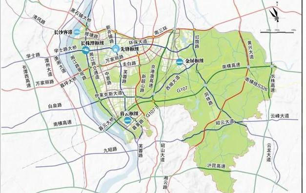 从道路交通规划图来看,湘江大道在解放垸并未沿河规划,可能与潇湘大道
