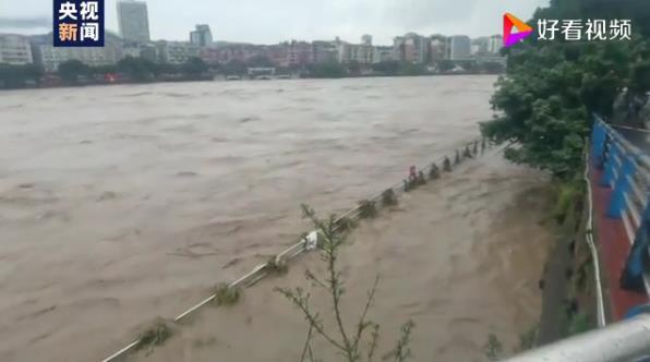 青衣江雅安段现百年一遇洪水！四川首次启动I级防汛应急响应