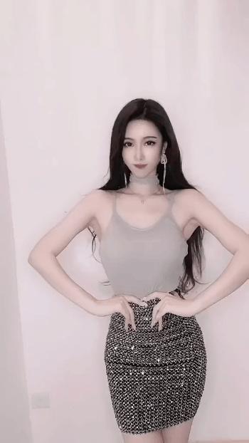 美女动图GIF图片:听说看内衣秀的都是男人 邪恶集 热图5 美女动图GIF图片:听说看内衣秀的都是男人 邪恶集 热图5