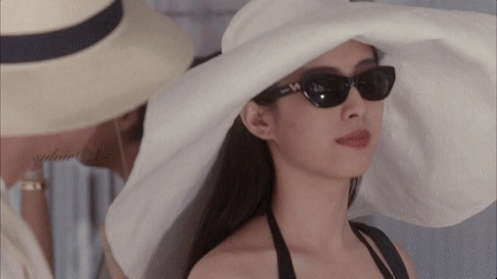 经典美女GIF图片 那些年港产片中的女神图1