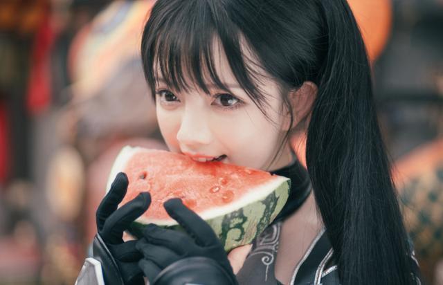 颜值即正义98年萌妹cos逆水寒b站30万粉丝喊老婆