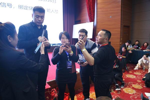 弘毅教练谈如何快速累积财富