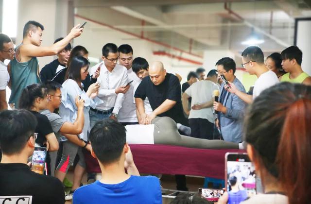 挥别所有健身教练心中的痛：私教业绩靠嘴炮
