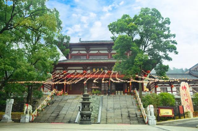 解锁咸宁免费温泉 这个秋天 泡 定你了 环游号