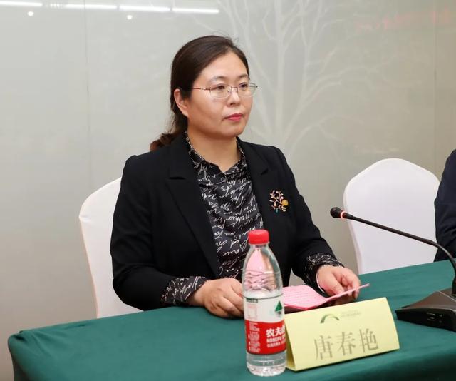 血管外科护士长唐春艳被选为市医学会血管外科学护理学组组长2014年