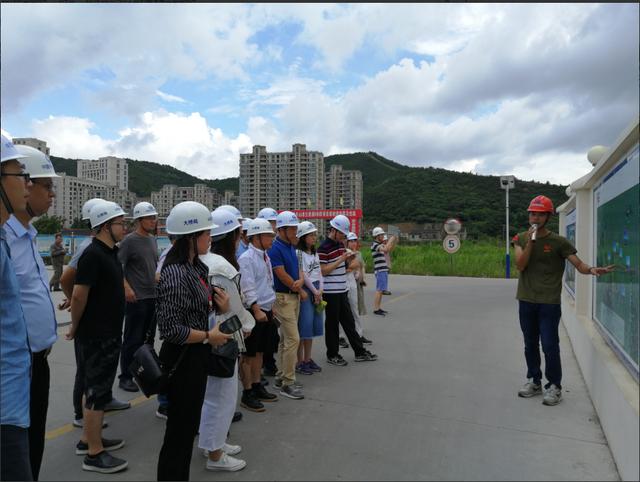 第三届全国桥梁与隧道技术交流高峰论坛 暨“白居寺长江大桥项目”考察观摩