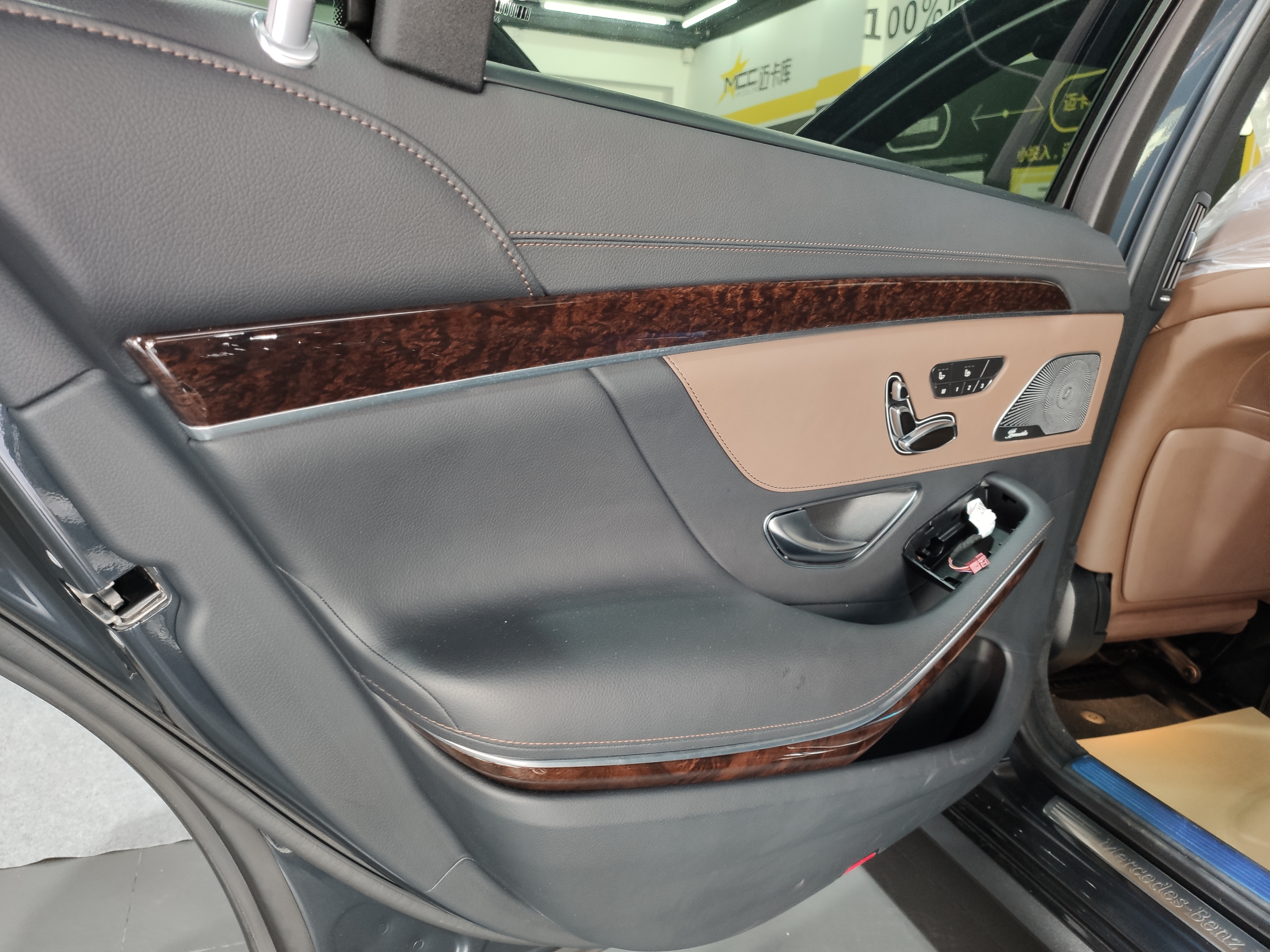 奔驰s320改450白杨木内饰,桃木方向盘