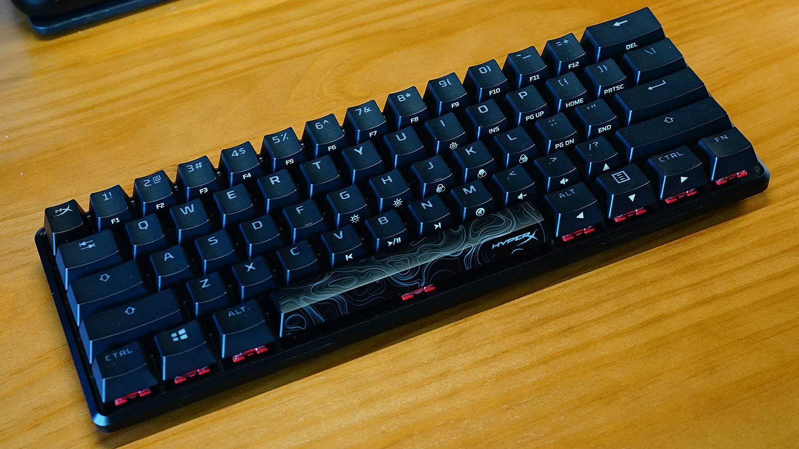 60键盘长啥样hyperxalloyorigins60机械键盘入手分享