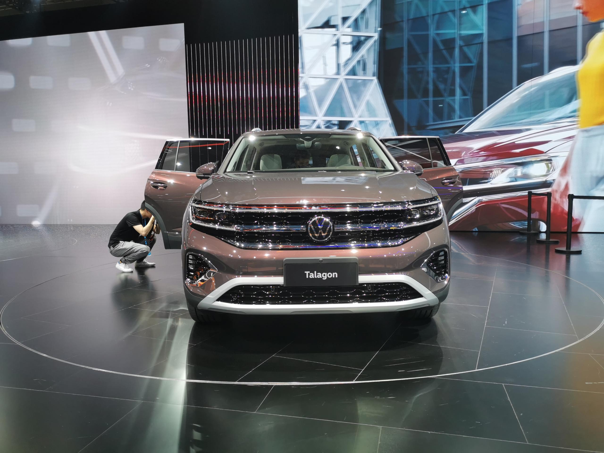 2021上海车展实拍:一汽-大众揽境,霸气十足的旗舰级suv_太平洋号